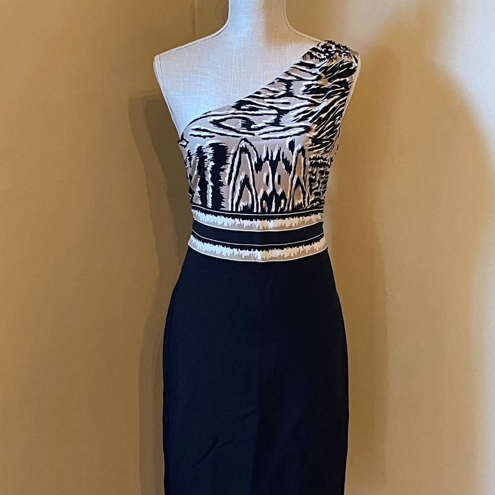 ✨HP✨🎉 BCBG MaxAzria One-shoulder Cocktail Dress - Black w/Black & Beige Pattern